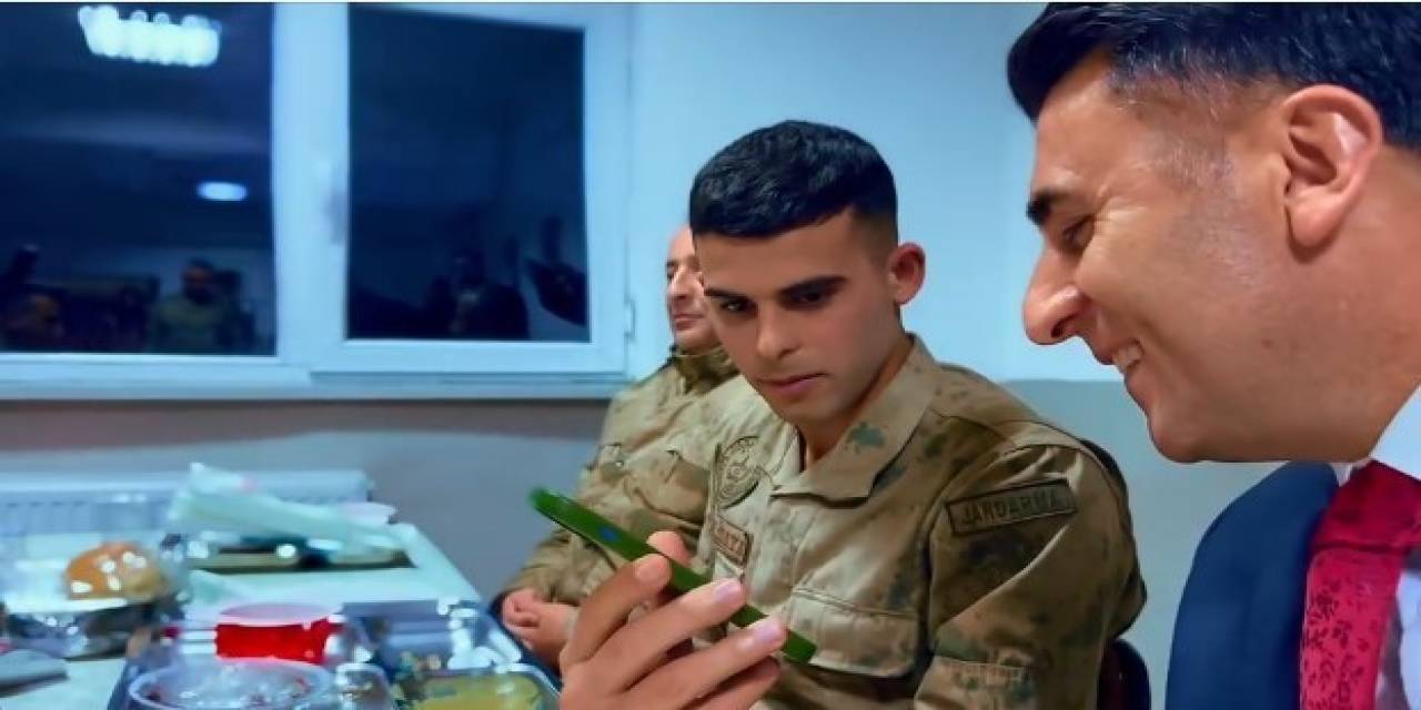 Vali Aygöl Askerlerin Aileleri İle Telefonda Görüştü