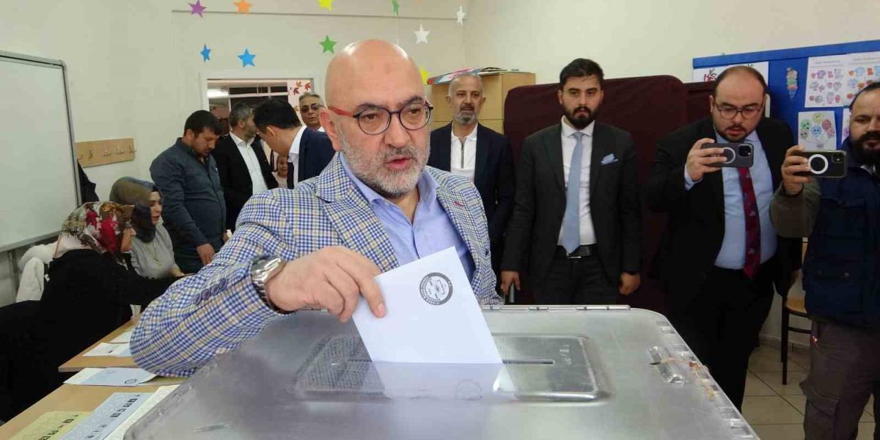 Milletvekili Cıngı Oyunu Kullandı