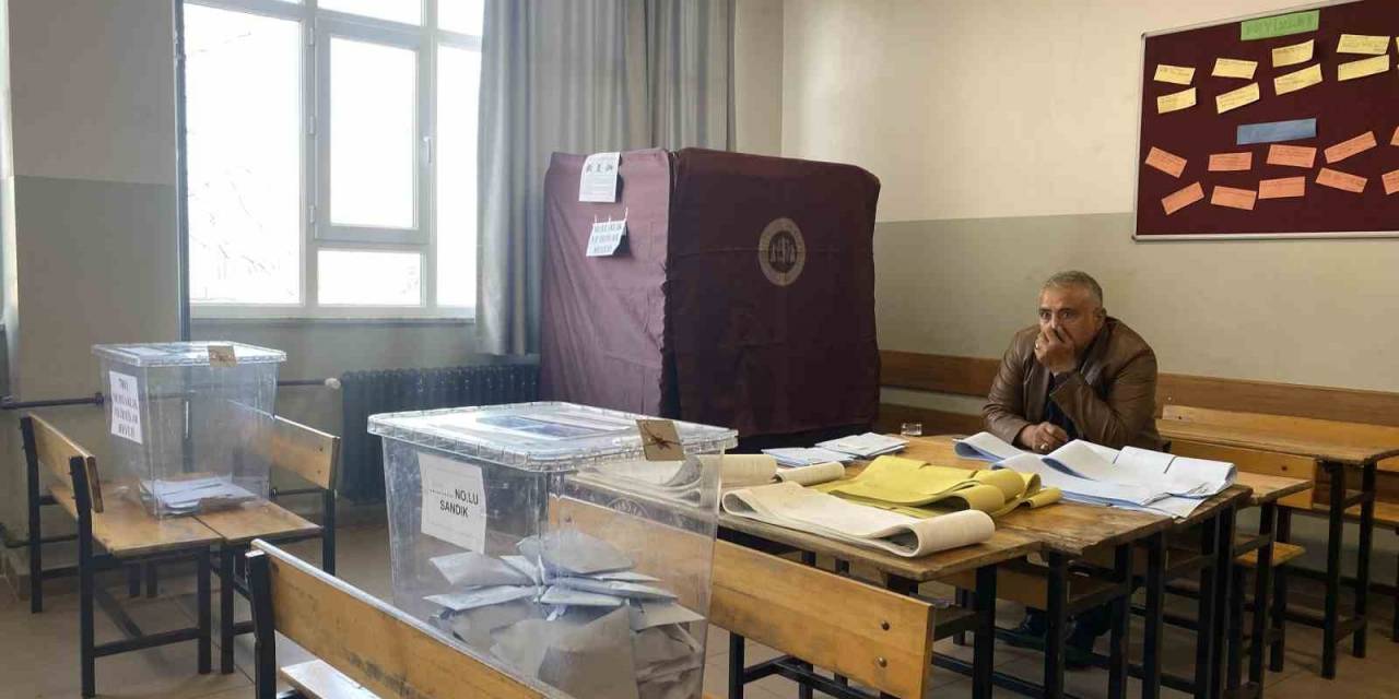 İstanbul’da En Düşük Seçmene Sahip Olan Mahallede Muhtarlık İçin Oy Kullanılamadı