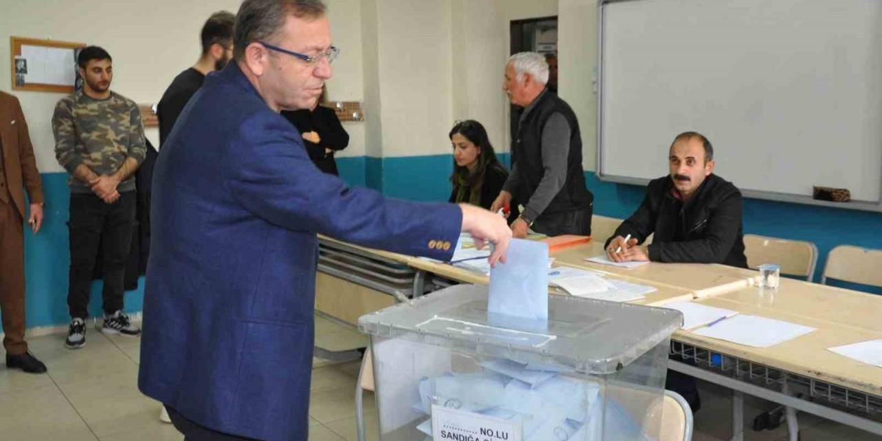 Kars Valisi Ziya Polat Oyunu Kullandı