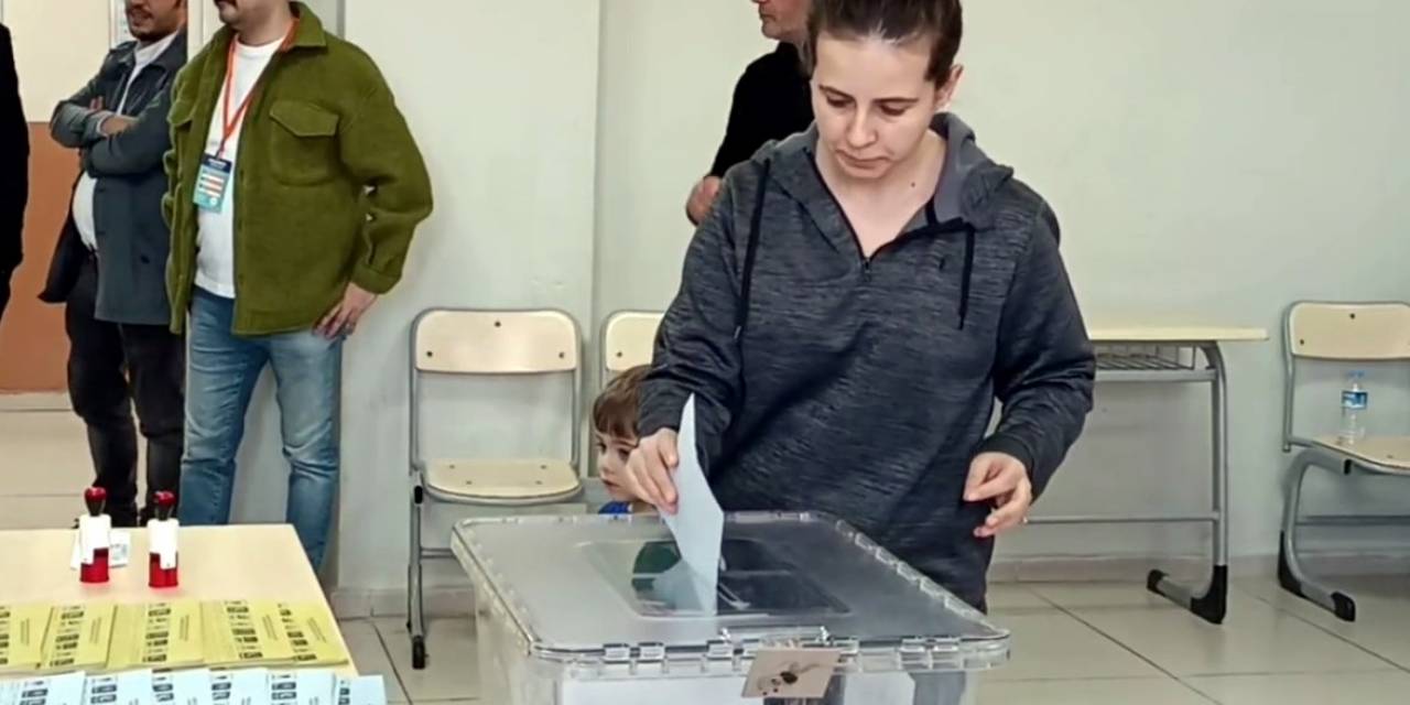 Oyunu Kullanan, Denizin Ve Güneşin Keyfini Çıkardı