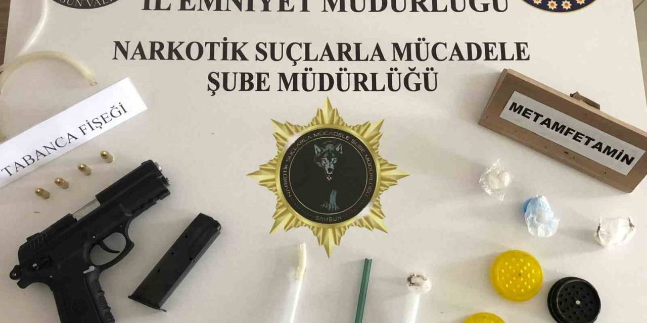 Uyuşturucu Ve Silahla Yakalanan 2 Kişi Gözaltına Alındı