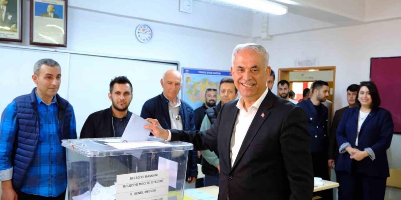 Ak Parti’nin Adayı Yaman Oyunu Kullandı