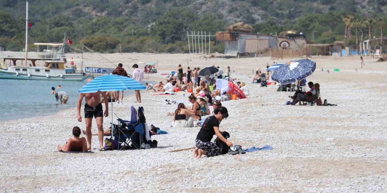 Vatandaşlar Sahilleri Doldurdu