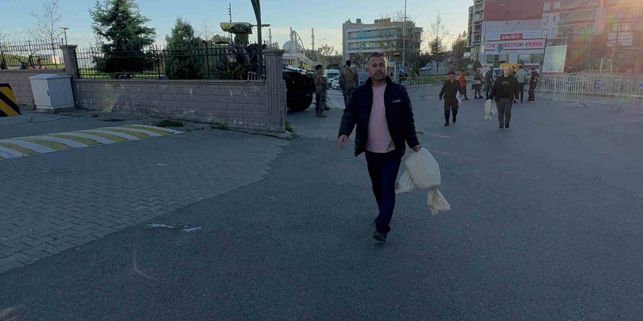 Batman’da Oy Çuvalları Seçim Kuruluna Getirilmeye Başlandı