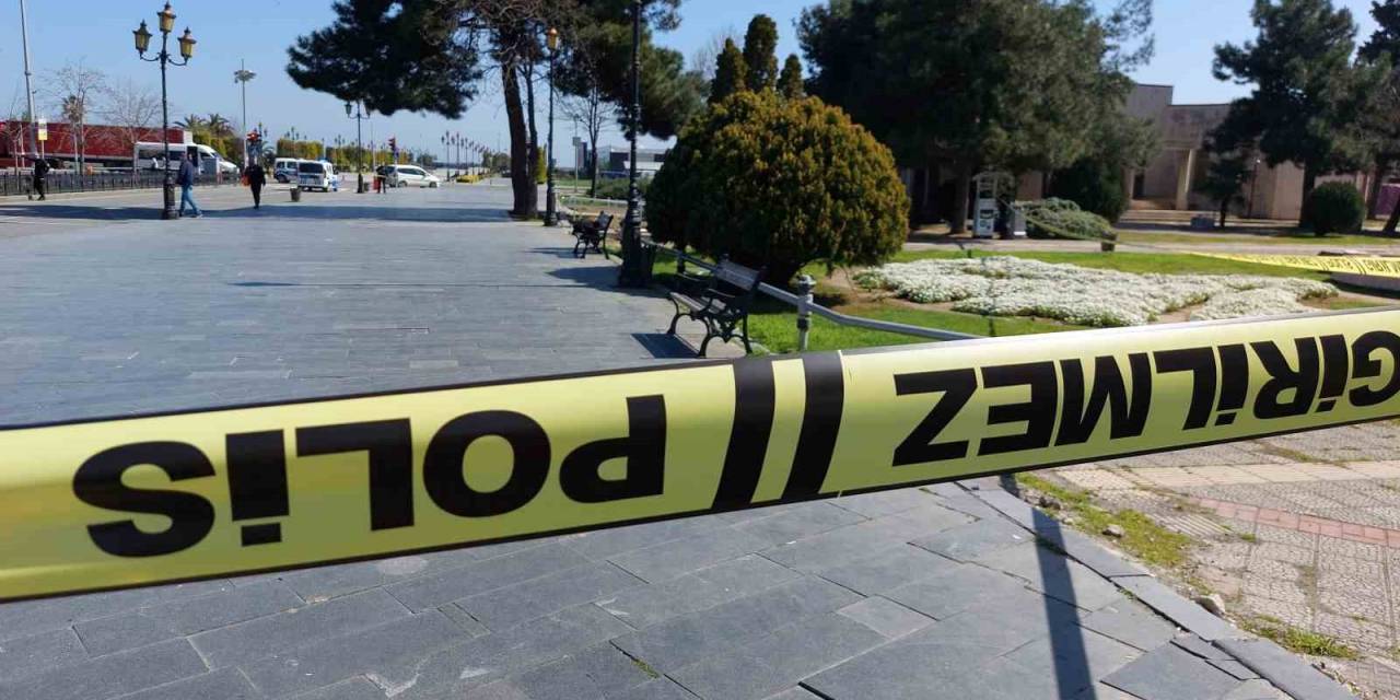 Şüpheli Çantalar Polisi Alarma Geçirdi