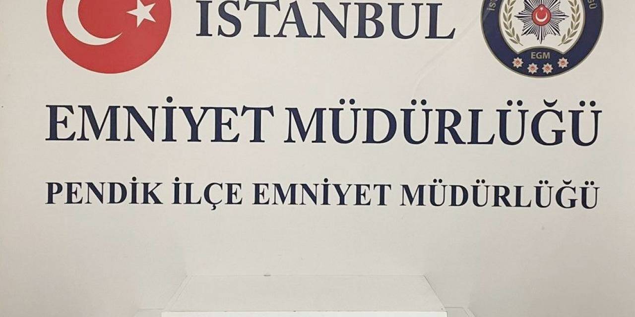 Pendik’te Yol Ortasında Bıçakla Tehdit Savuran Minibüs Şoförü Yakalandı