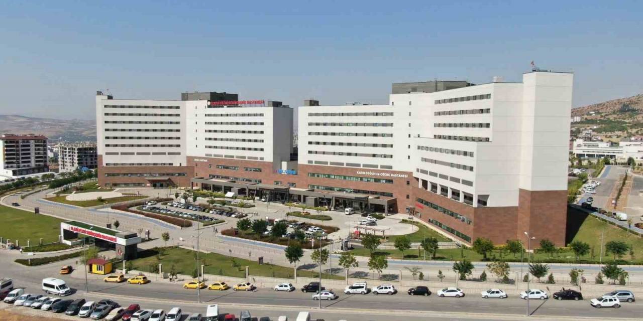 Fethi Sekin Şehir Hastanesinde 4 Branşta Klinik Başvurular Kabul Edildi