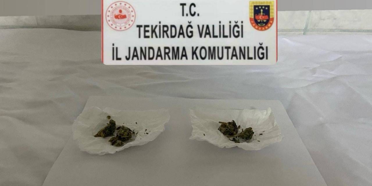 Karton Bardakta Ekili Kenevir Ele Geçirildi