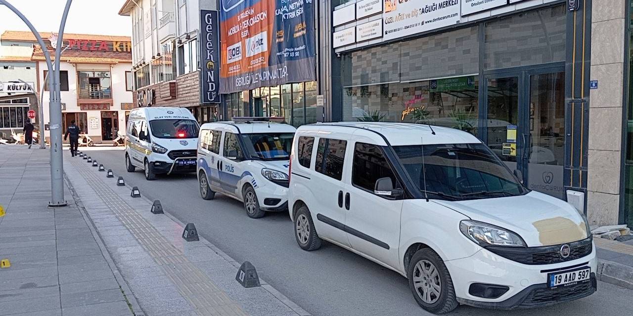 Yürürken Husumetlisinin Silahlı Saldırısına Uğradı, Yara Almadan Kurtuldu