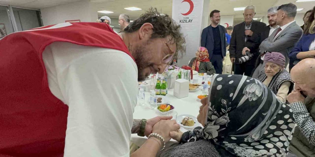 Ünlü İtalyan Şef Huzurevi Sakinleri İle İftarda Buluştu