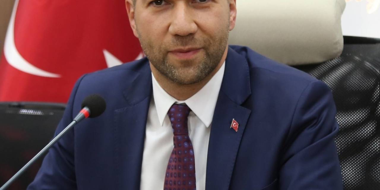 Niğde Belediye Başkanı Özdemir’den Çiçek Yerine Bağış Çağrısı