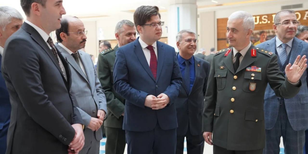 Duygu Dolu Fotoğraflar Sergide