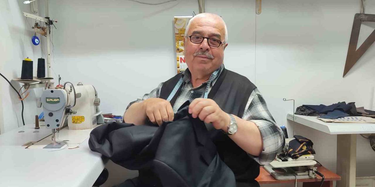 Depremzede Esnaf 60 Yıldır Dede Mesleğini Sürdürüyor