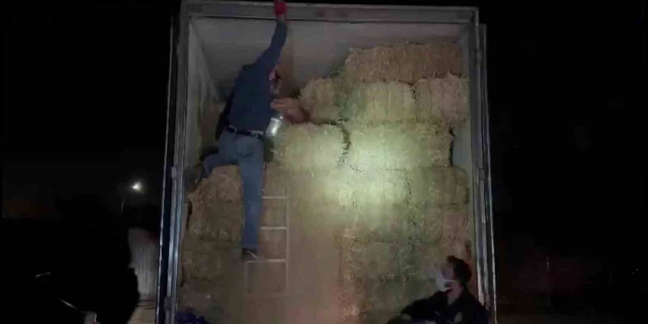 Saman Balyalarının Arasında 305 Kilo Uyuşturucu Çıktı