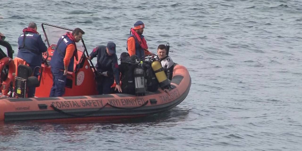 Üsküdar’da Akşam Denize Girerek Kaybolan Şahsı Arama Çalışmaları Sürüyor