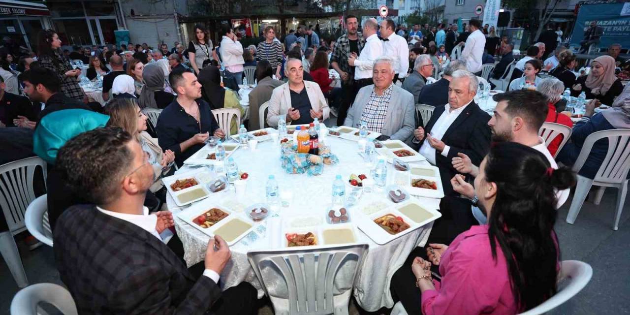 Özlüce’de 5 Bin Kişi İftarda Buluştu