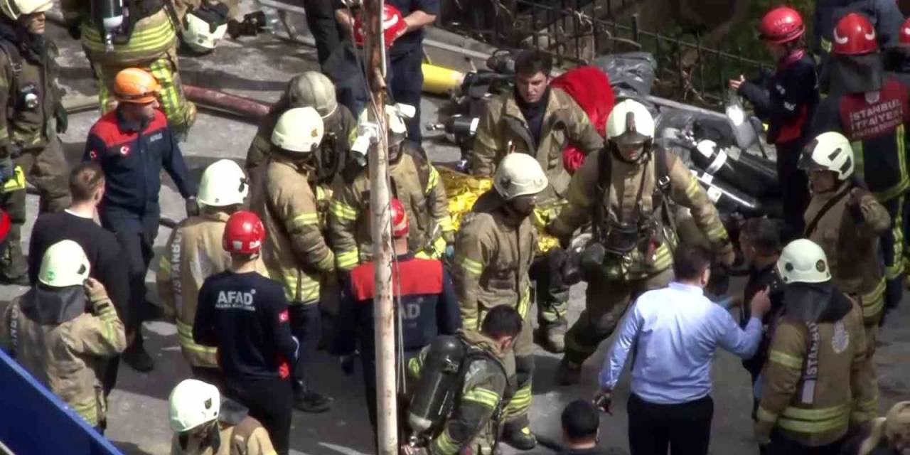 İstanbul Valiliği’nden Gece Kulübündeki Yangına İlişkin Açıklama: "Hayatını Kaybedenlerin Sayısı 15, 7’si Ağır 8 Kişi Yaralı"