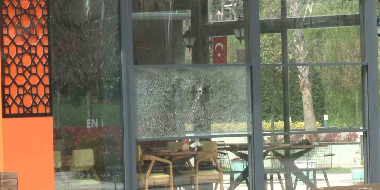 Başakşehir’de Bombalı Saldırıda Hasar Gören İş Yerleri Görüntülendi