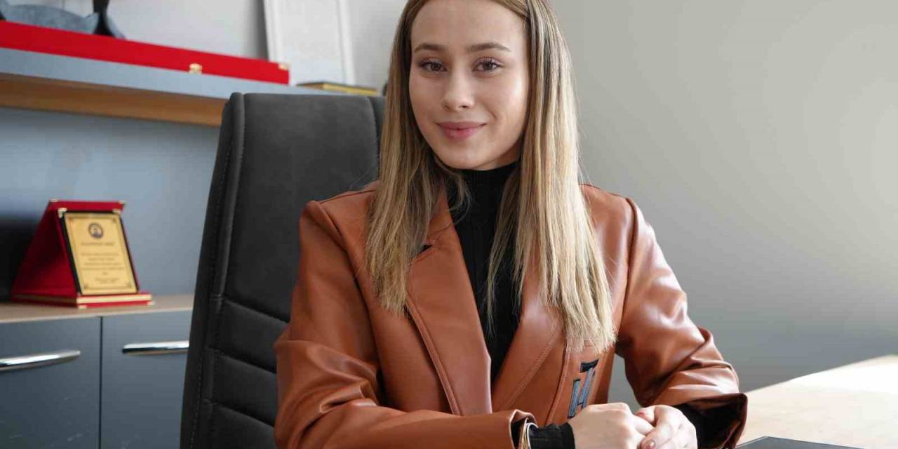 Türkiye’nin En Genç Kadın Belediye Başkanı Oldu