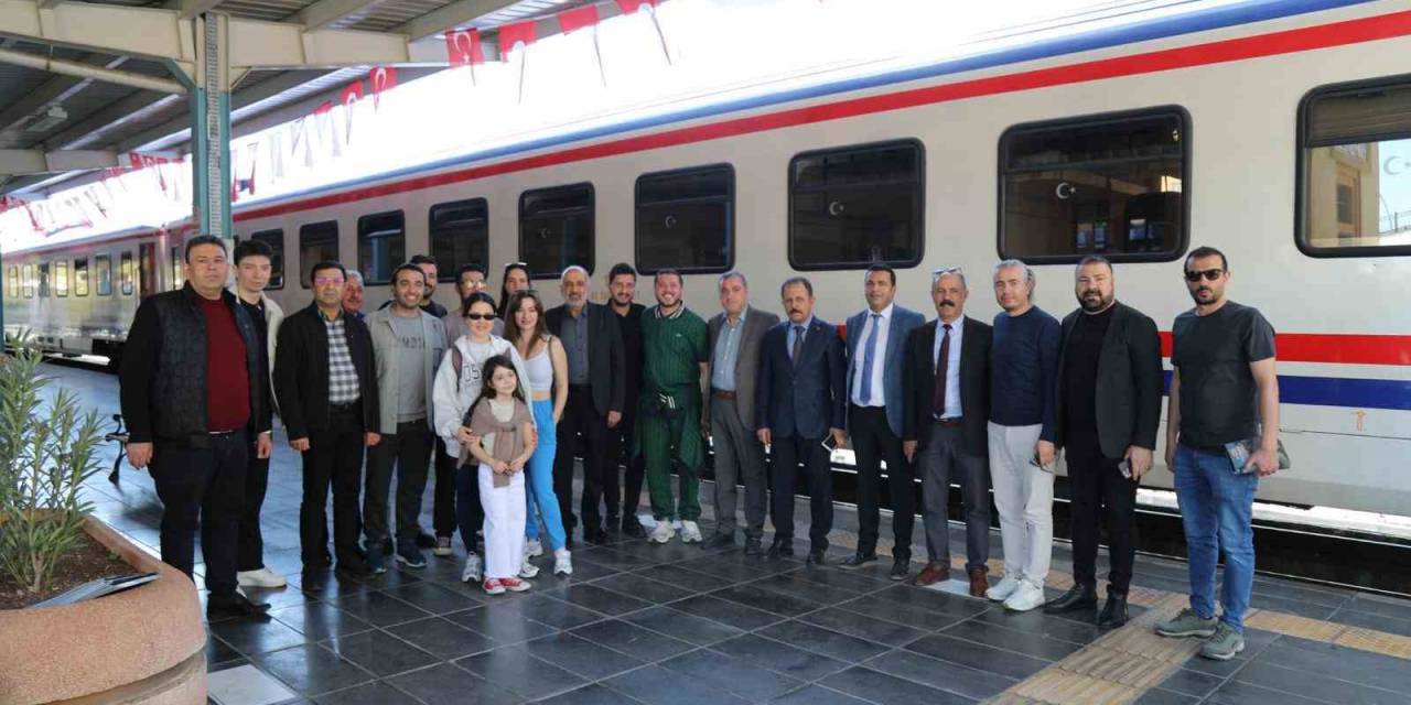 Turistik Güneydoğu Ekspresi Yollarda