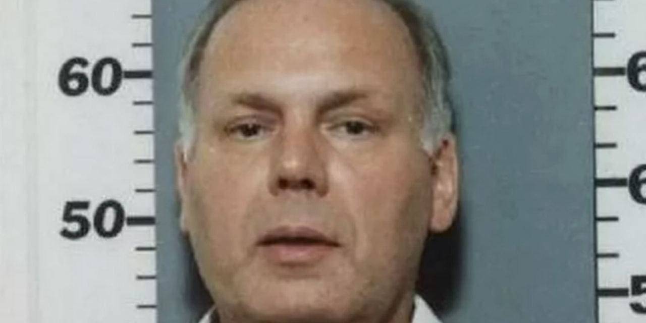 İngiltere’nin "En Çok Arananlar" Listesindeki Pedofili Şüphelisi Havalimanında Yakalandı