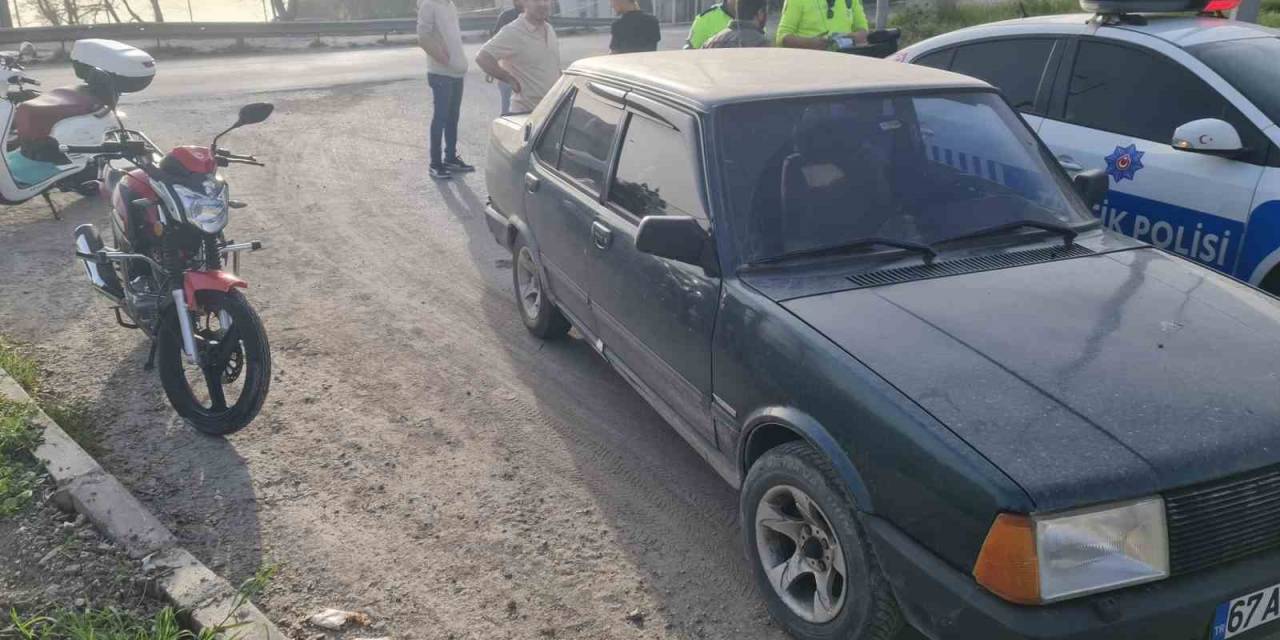 Otomobil Motosikletle Çarpıştı: 1 Yaralı