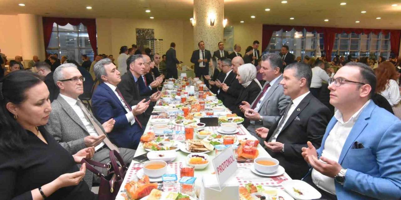 İstanbul Anadolu Cumhuriyet Başsavcısı Zafer Koç’tan İftar Daveti