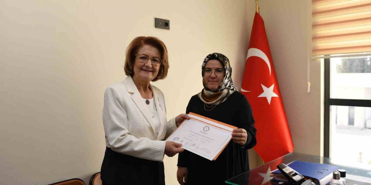 Birsen Çelik Ustalık Dönemi İçin Mazbatasını Aldı