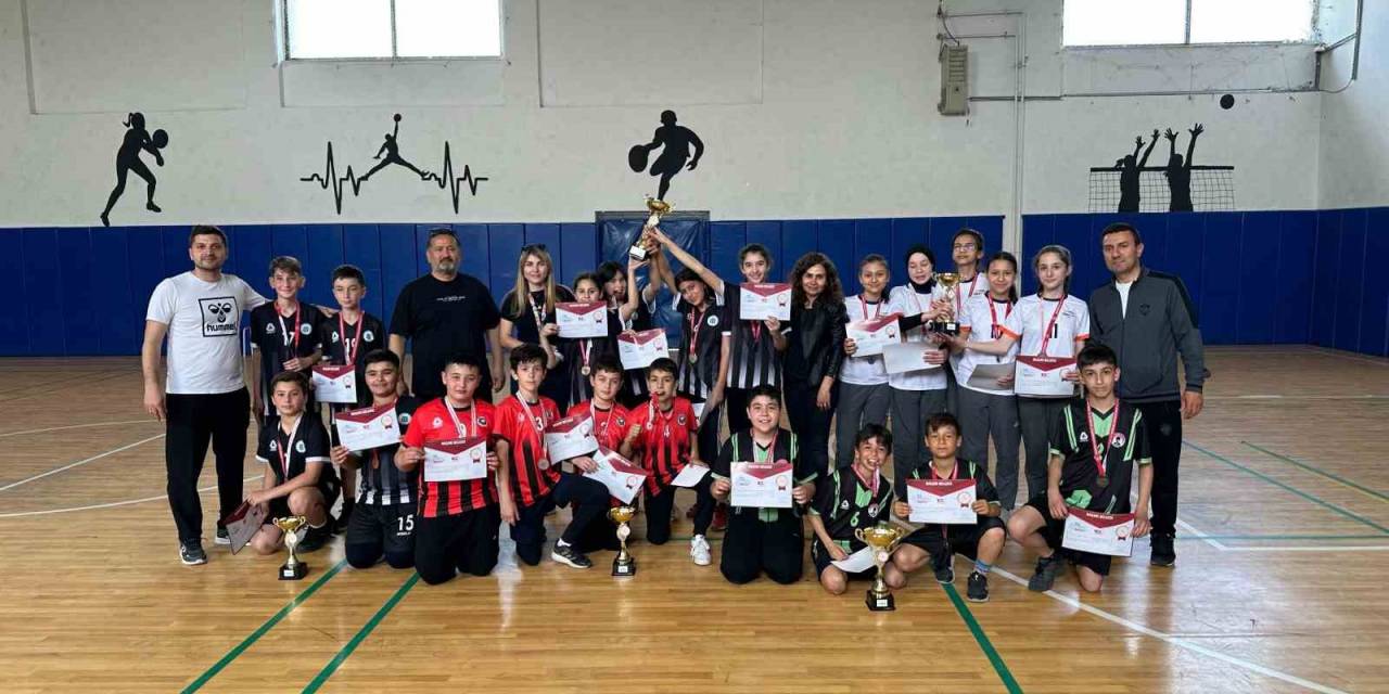 Badminton Şampiyonları Belli Oldu