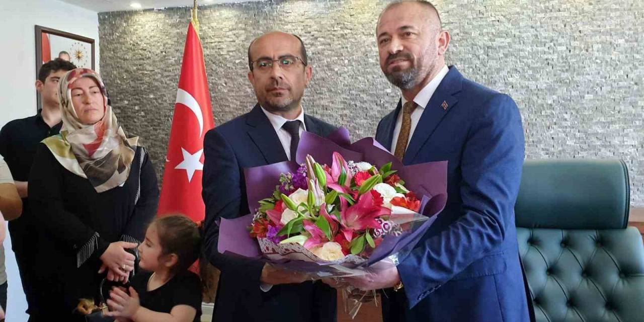 Orhaneli Belediye Başkanı Tayır Mazbatasını Aldı