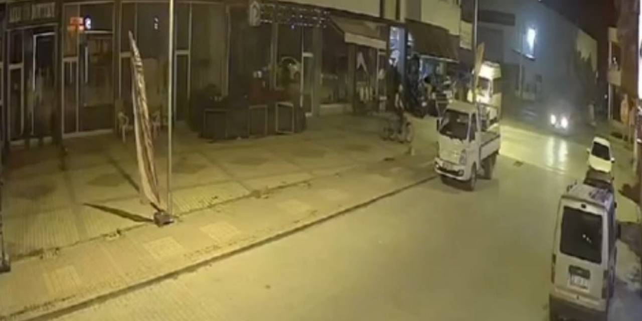 Kendi Bisikletiyle Gelip Başkasının Bisikletini Çalarak Gitti