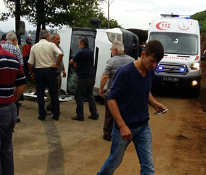 Rize'de Trafik Kazası: 13 Yaralı