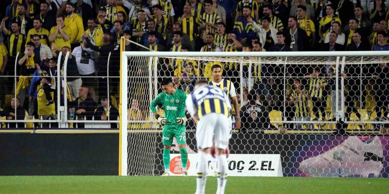 Fenerbahçe İç Sahada Son 7 Maçta Kalesini Gole Kapatamadı