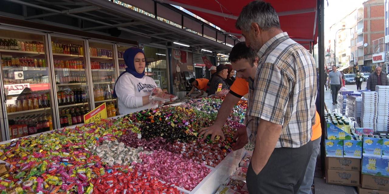 Aksaray’da Bayram Şekerinin Tatlı Telaşı Tezgahlarda