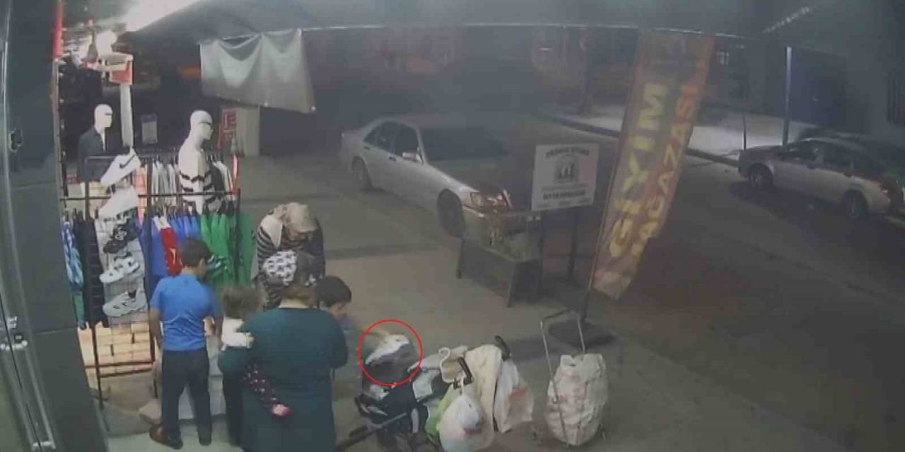 Bebek Ve 2 Çocuğu Hırsızlığa Alet Ettiler: O Anlar Kamerada