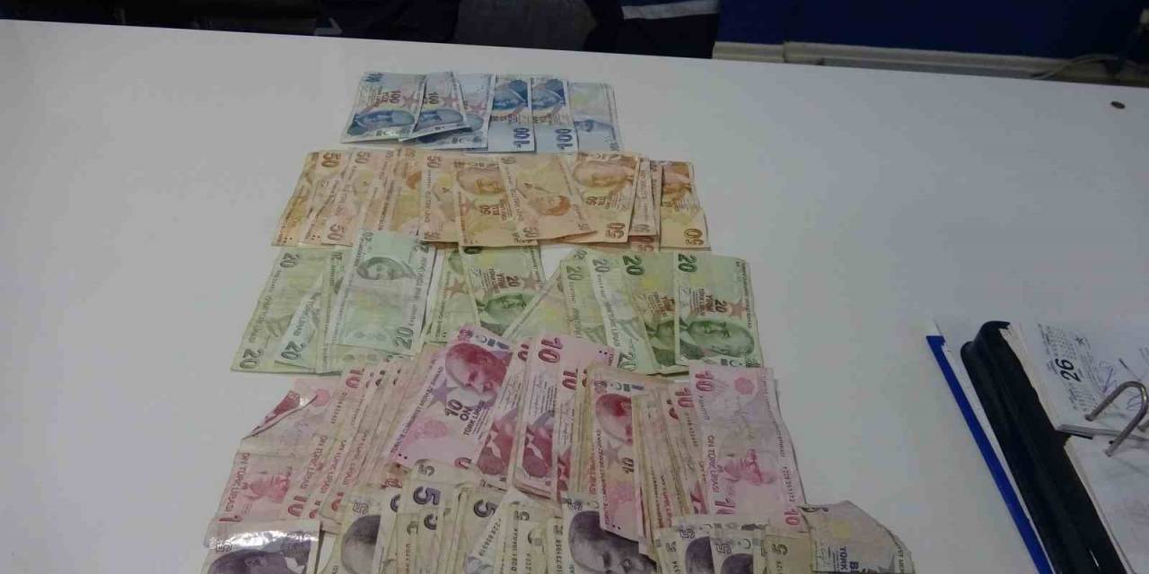 Bilecik’te Dilencilerin Üzerinden Çıkan Para Şoke Etti