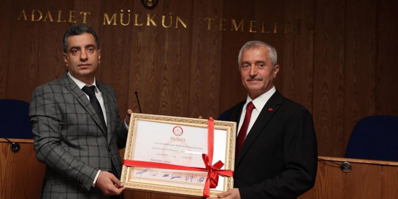 Tahmazoğlu Mazbatasını Aldı