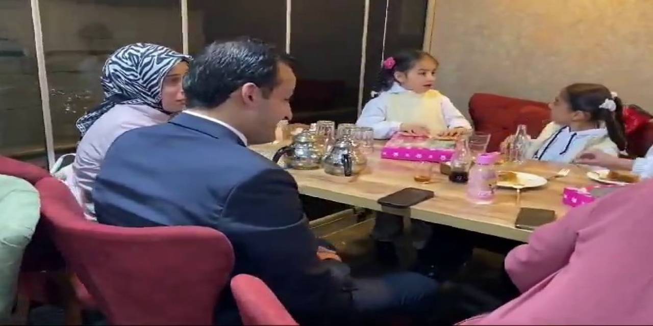 “Çocuk İftarı” Geleneği Sürüyor