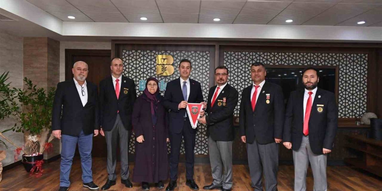 Şehit Yakınları Ve Gazilerden, Başkan Akın’a İade-i Ziyaret