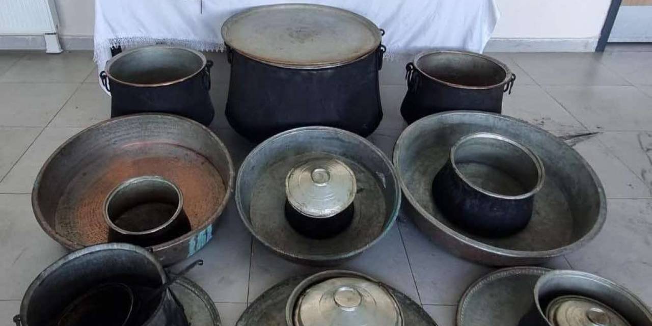 Elazığ’da 7 Eve Giren Hırsız, Çaldığı Eşyalarla Birlikte Yakalandı