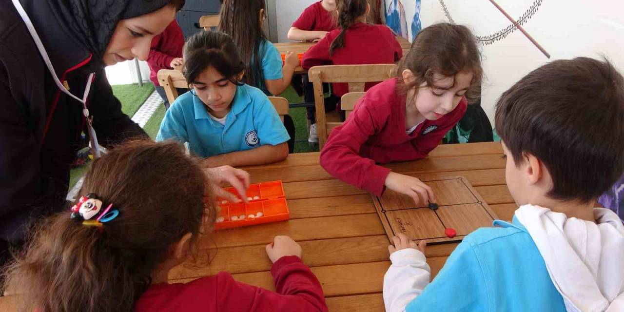 İstanbul’da 20 Okula Etnospor Salonu: Öğrenciler Geleneksel Spor Ve Oyunlarla Tanışacak