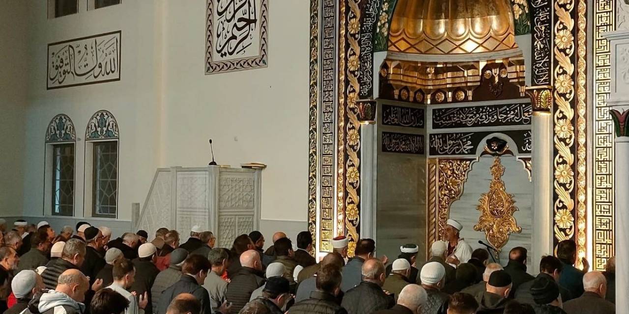 Lokman Hekim Camii İbadete Açılıyor