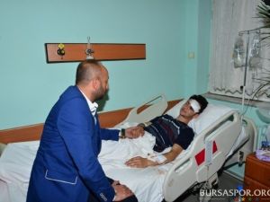 Yaralanan Eskişehirspor Taraftarına Bursaspor’lu Yöneticiden Ziyaret