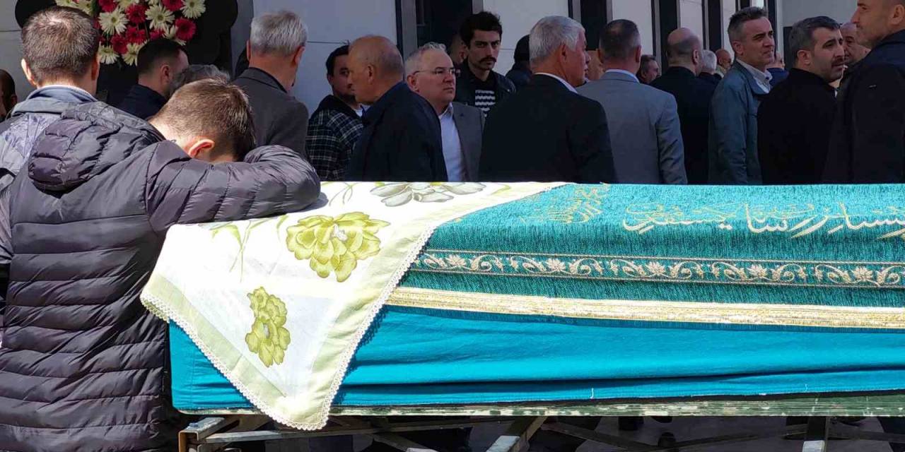 Okulun Penceresinden Düşen 13 Yaşındaki Öğrenci Hayatını Kaybetti