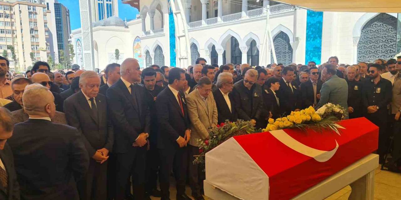 Türker İnanoğlu Son Yolculuğuna Uğurlandı