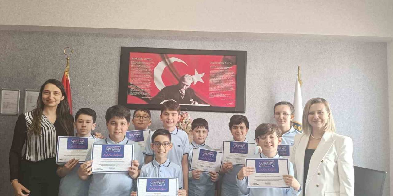 Gkv Ortaokulu Zeka Oyunları Şampiyonasında Türkiye Finallerinde