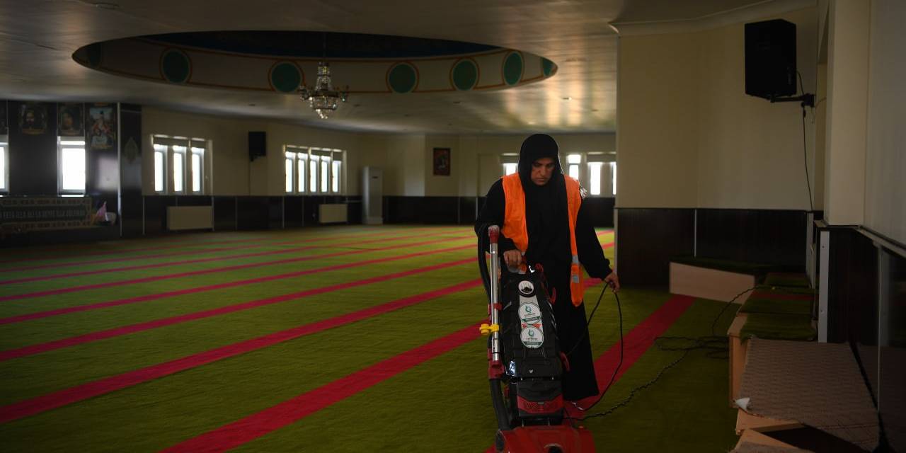 Çayırova’daki İbadethanelerde Bayram Hazırlığı