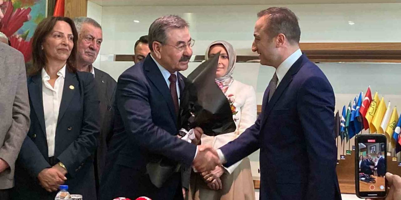 Gölbaşı’nda Seçimleri Kazanan Yakup Odabaşı Mazbatasını Aldı