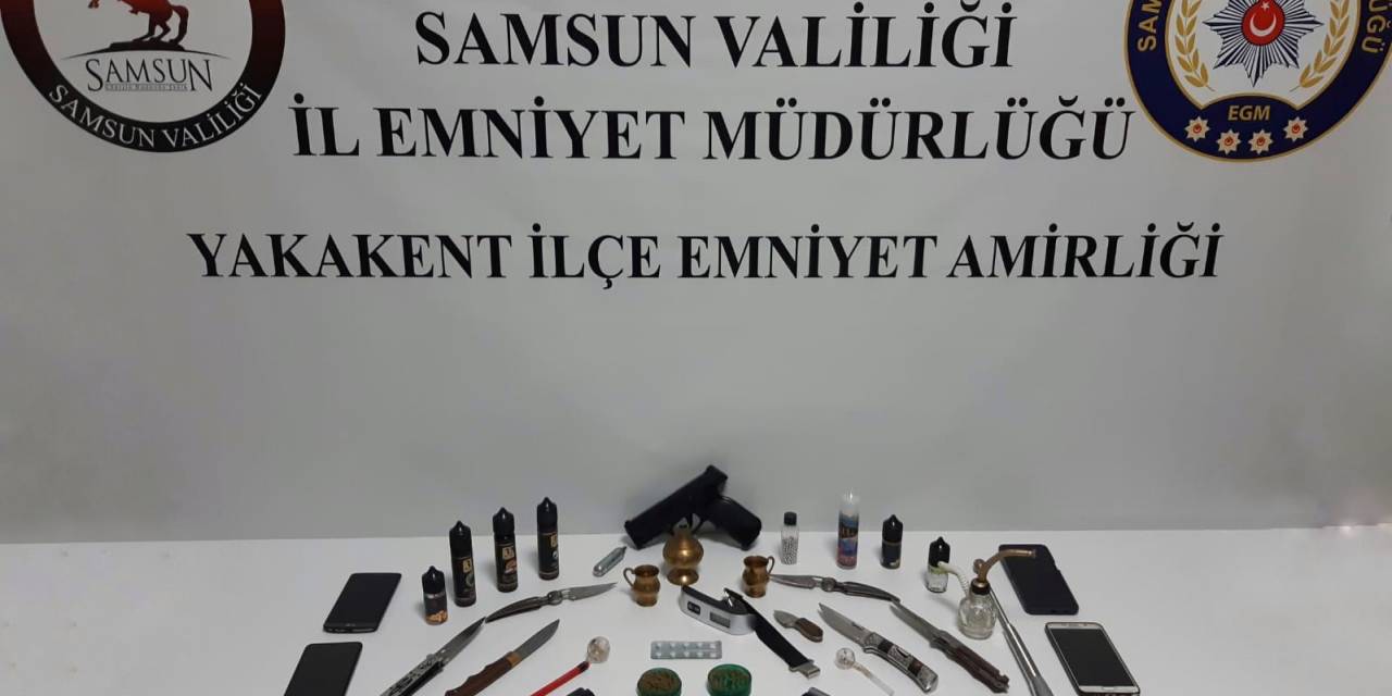 Şüpheli Araçta Çok Sayıda Suç Aleti Ele Geçirildi: 2 Gözaltı